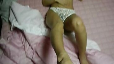 Niezdarna złota rączka z Craigslist Bones Ebony filmiki erotyczne hd Client