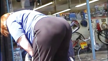 Drobna nastolatka Kenzie Reeves robi 180 przed filmiki erotyczne darmowe ostrym analem XXX