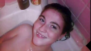 Rosyjski Instytut: Dyrektorka Anya erotyka darmowe filmiki Krey zerżnięta przez nauczyciela muzyki w PornHD