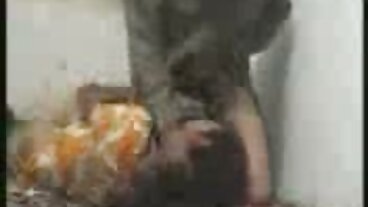 Twardy negocjator MILF darmowe filmy erotyczne z gwiazdami magicznie uspokaja pracownika