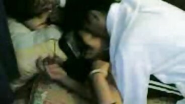 Tiny Blonde Teen Kiara zawsze marzy o DUŻYCH! najlepsze darmowe filmiki erotyczne