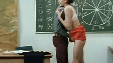 Głębokie gardło przed treningiem dla darmowe filmy erotyczne ze starszymi paniami pasierba