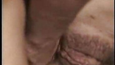 TUSHYRAW Idealnie ciasna brunetka darmowe polskie filmy pornograficzne Jenny Doll wypełnia swój tyłek na PornHD