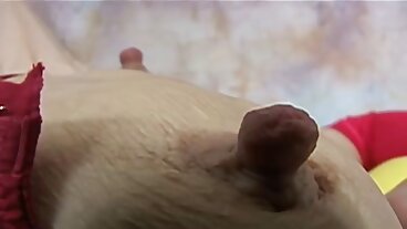 Piercing & Inked Chubby filmy erotyczne hd Juggs podskakują wokół BBW