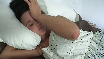 Karmienie owocami i frankfurterką darmowe filmy erotyczne sekretarki MILF Sofii Star