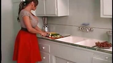 Stary pasierb Tary posuwa ją na darmowe filmy erotyczne po polsku pieska na schodach