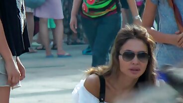 Brazzers: Przejęcie wczesnego blastera na PornHD filmy erotyczne xxl z Violet Myers i Kayley Gunner