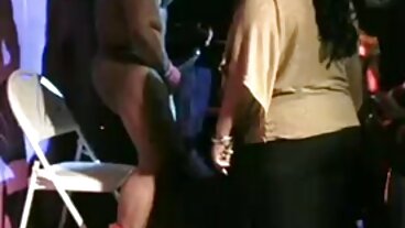 Zdzirowata dziewczyna Katie Kush przechodzi przez rodzinę darmowe domowe filmy erotyczne