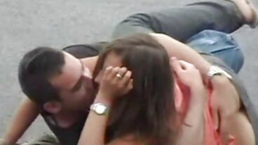 Olbrzymie sztuczne cycki darmowe filmy erotyczne na telefon MYLF ujawnione podczas dnia sprzątania
